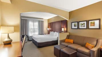 Ylelliset vuodevaatteet, pillowtop-patjalliset sängyt