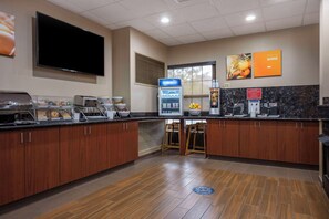 Free daily full breakfast 
