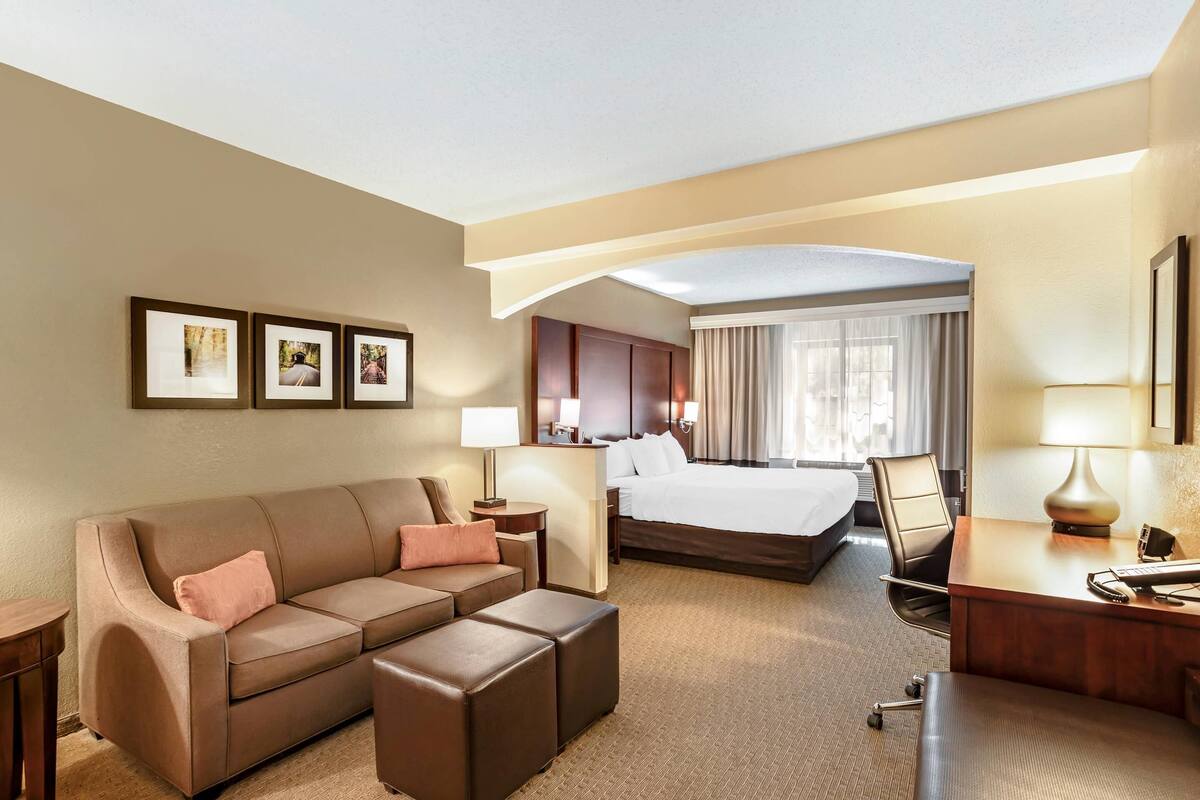 1 king bed with sofa bed, 1-person whirlpool in bath | premium bedding, pillow-top beds, in-room safe, desk