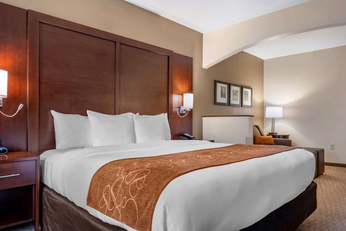 Premium bedding, pillow-top beds, in-room safe, desk