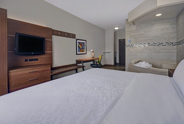 Habitación estándar, 1 cama de matrimonio grande, bañera de hidromasaje | Colchones Tempur-Pedic, decoración individual, mobiliario individual