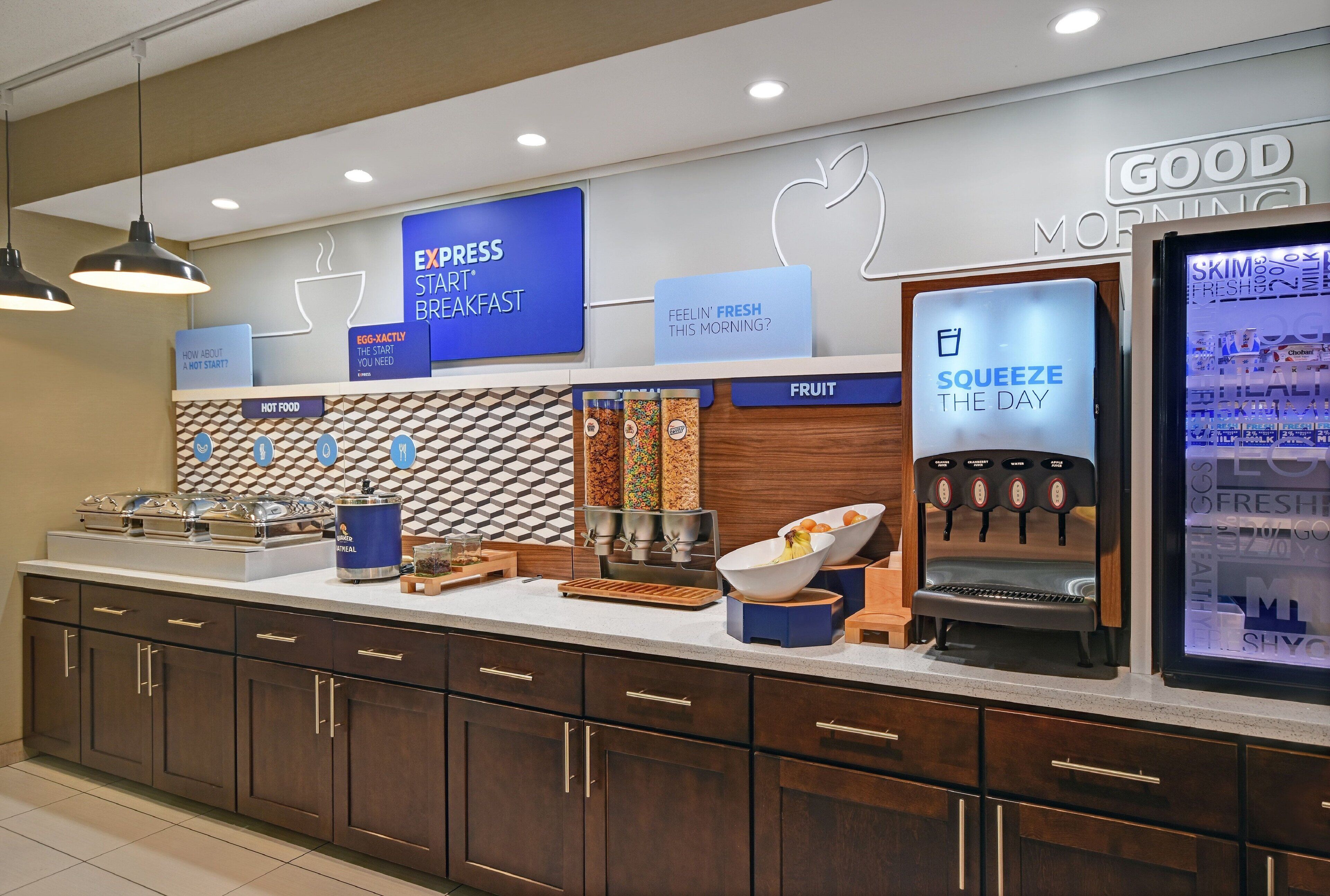 free buffet breakfast