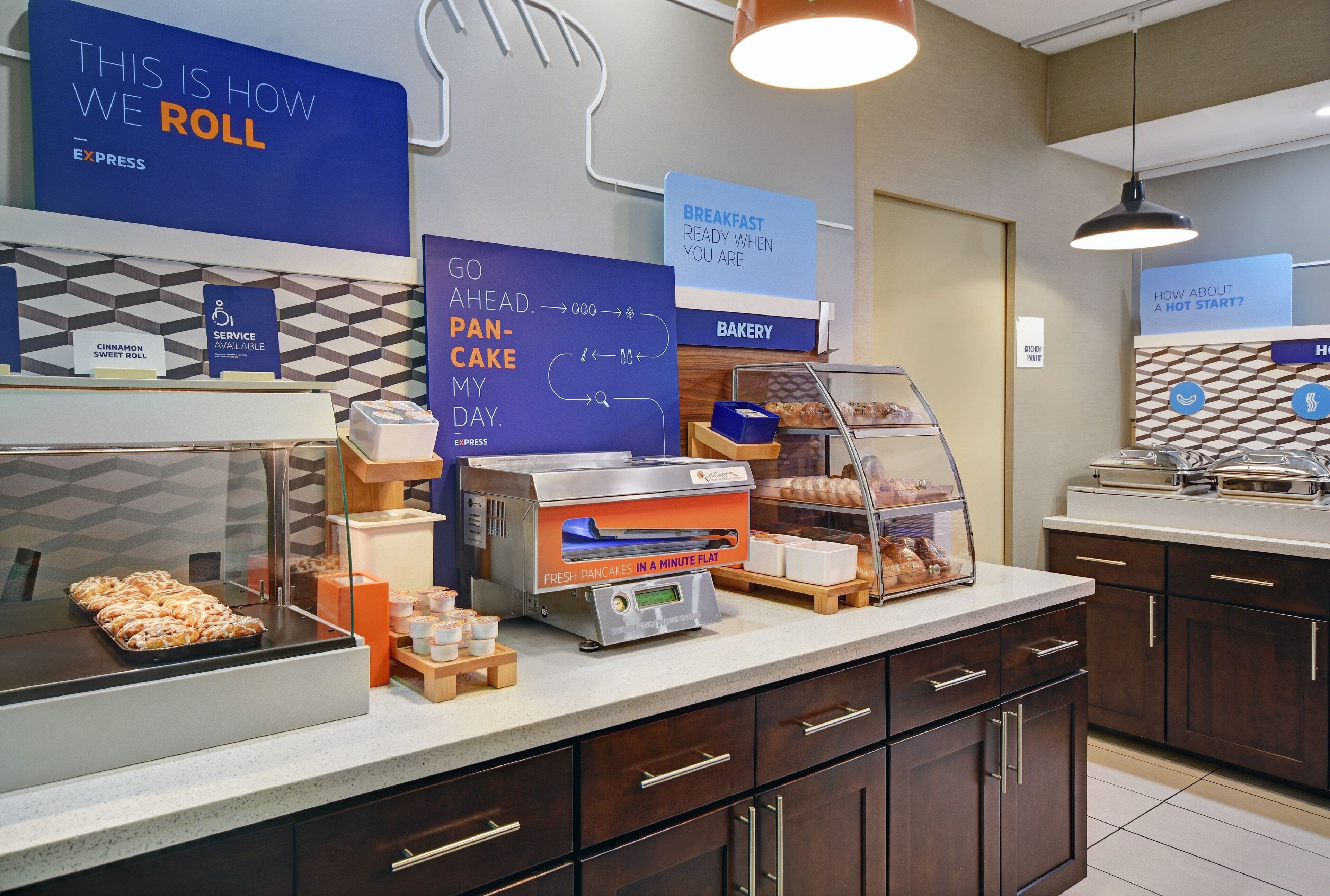 free buffet breakfast