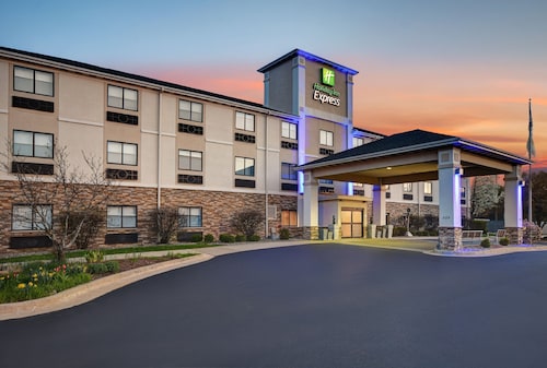 Holiday Inn Express Marshall by IHG