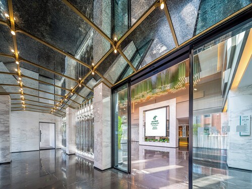 Holiday Inn Zhengzhou by IHG