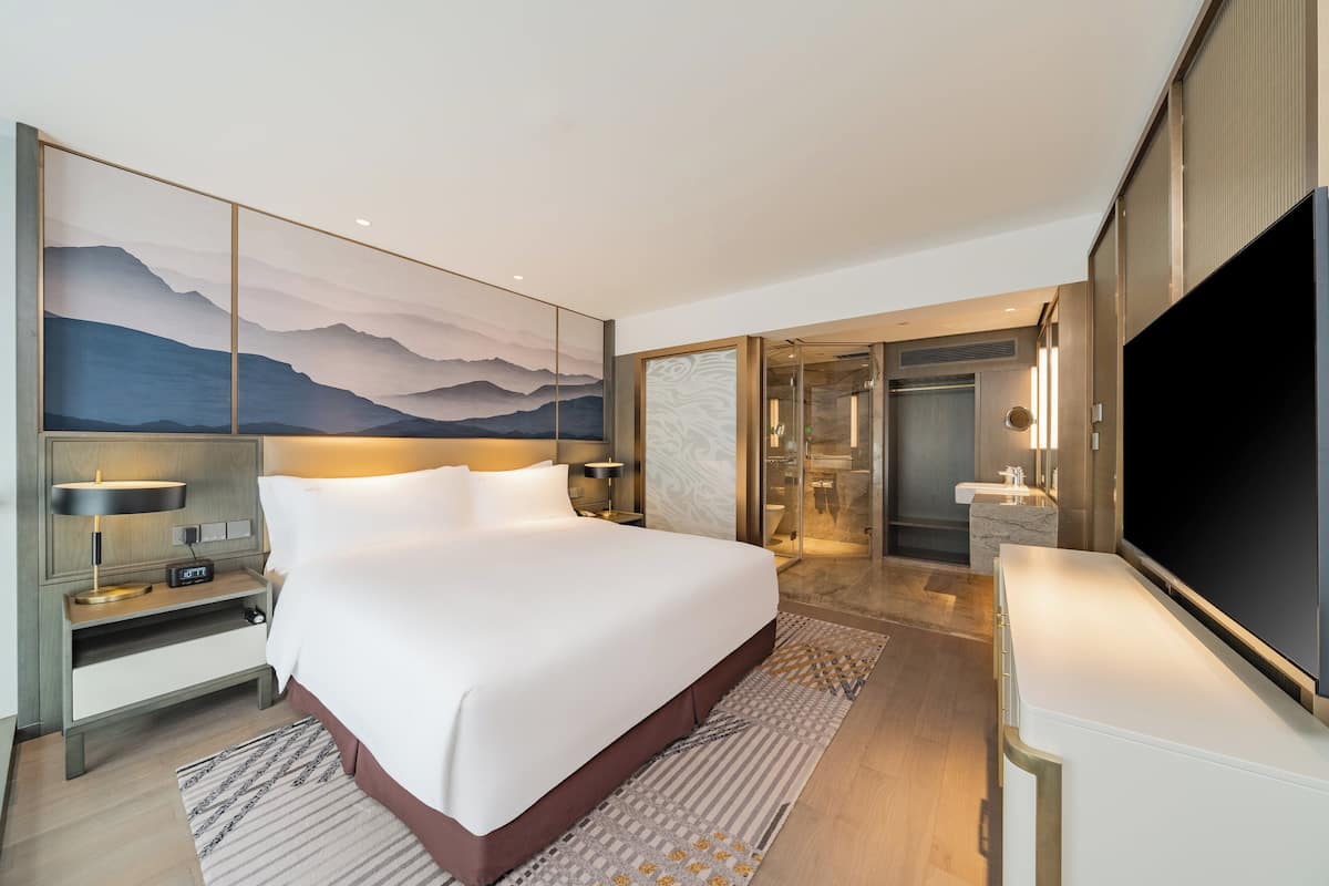 Suite, 1 Bedroom (Loft, West Wing)