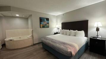 Premier Suite, 1 King Bed, Non Smoking | Desk, iron/ironing board, free cribs/infant beds, rollaway beds