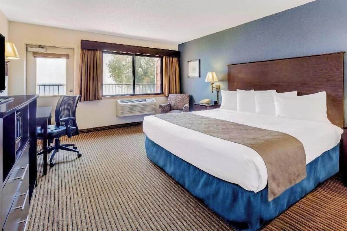 Desk, iron/ironing board, free cribs/infant beds, rollaway beds