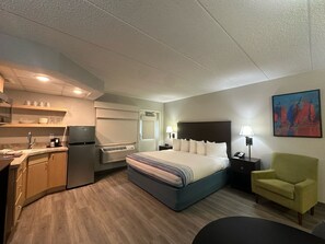 Room, 1 King Bed, Non Smoking (Efficiency/Water View/1st Floor) | Desk, iron/ironing board, free cribs/infant beds, rollaway beds