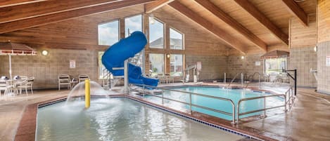 Piscine intérieure