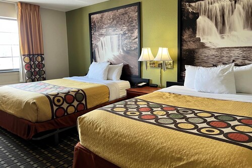 Super 8 by Wyndham Madison IN