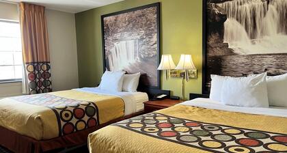 Super 8 by Wyndham Madison IN