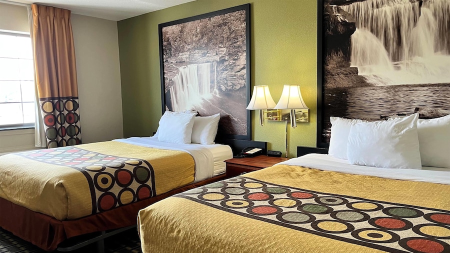 Super 8 by Wyndham Madison IN