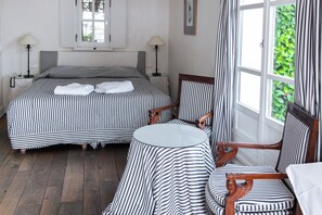 Exclusive Double Room, Terrace | Premium bedding, pillowtop beds, free WiFi, bed sheets