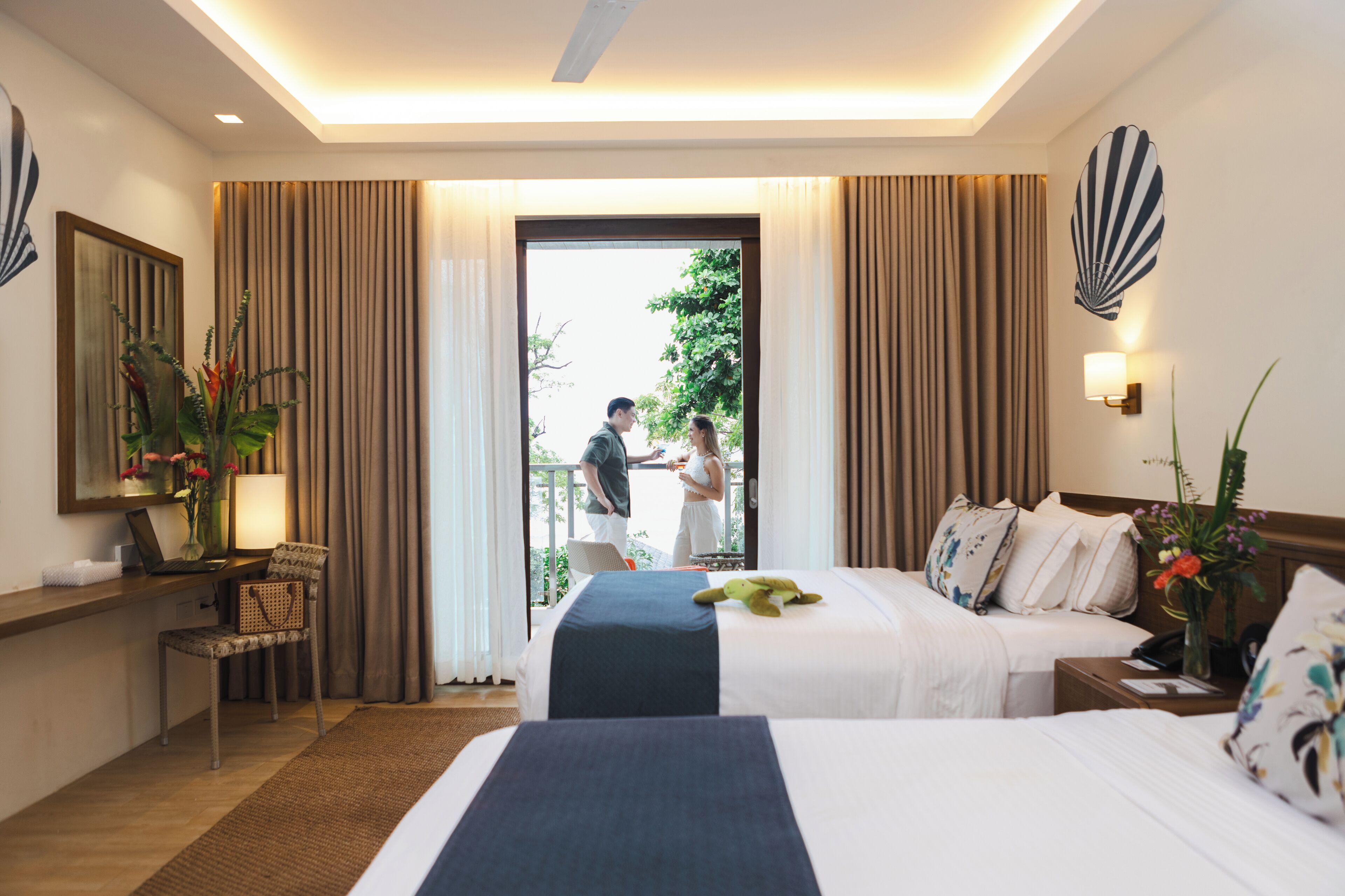 oceanview suite | minibar, in-room safe, soundproofing, iron/ironing board