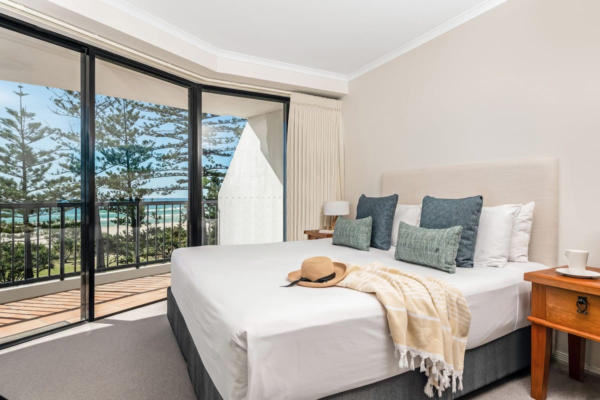 2 bedrooms, in-room safe, soundproofing, iron/ironing board