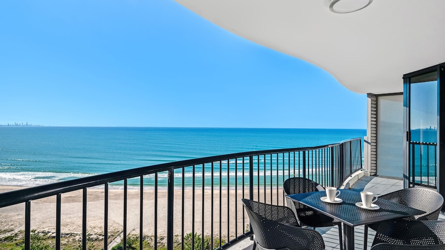 Mantra Coolangatta Beach