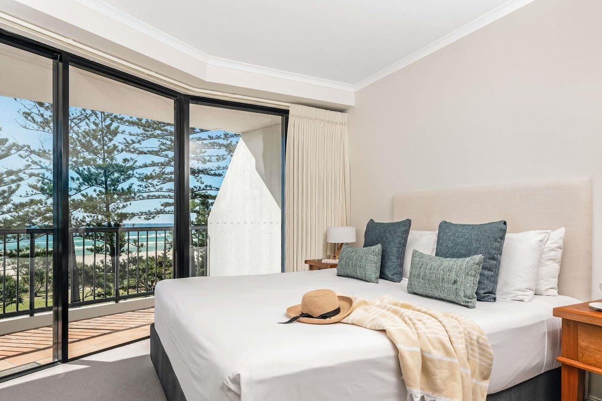 Habitación, 1 habitación (Ocean) | Caja de seguridad en la habitación y insonorización