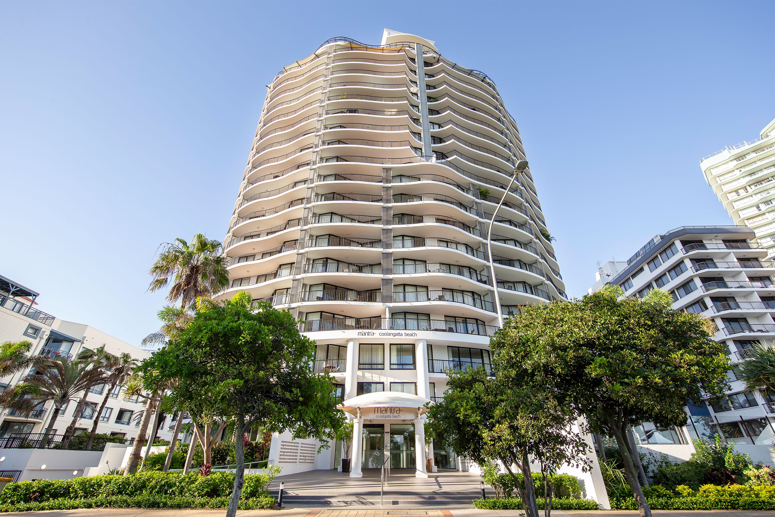 Mantra Coolangatta Beach — image 20