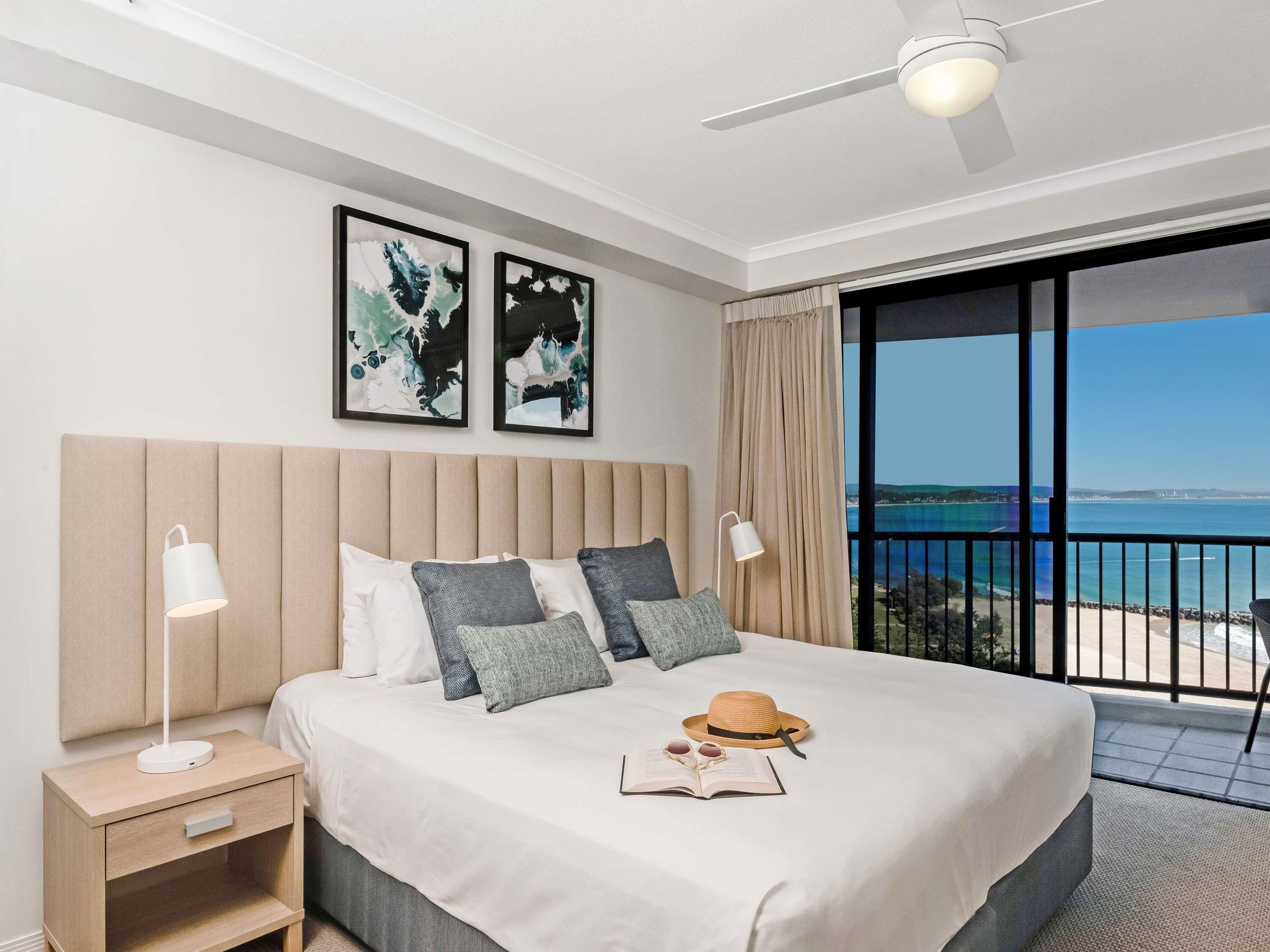 Habitación Deluxe, 2 habitaciones | Caja fuerte, sistema de insonorización, tabla de planchar con plancha