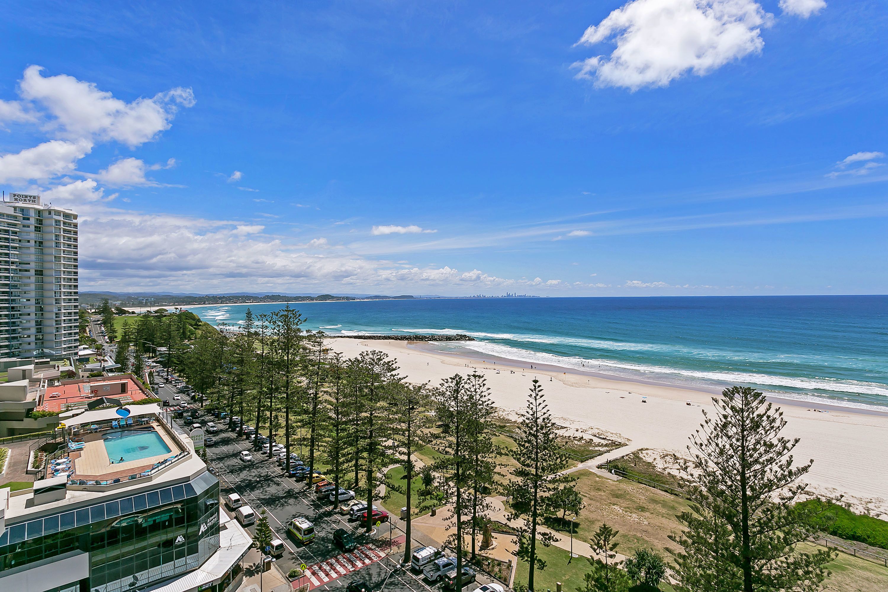 Mantra Coolangatta Beach — image 7