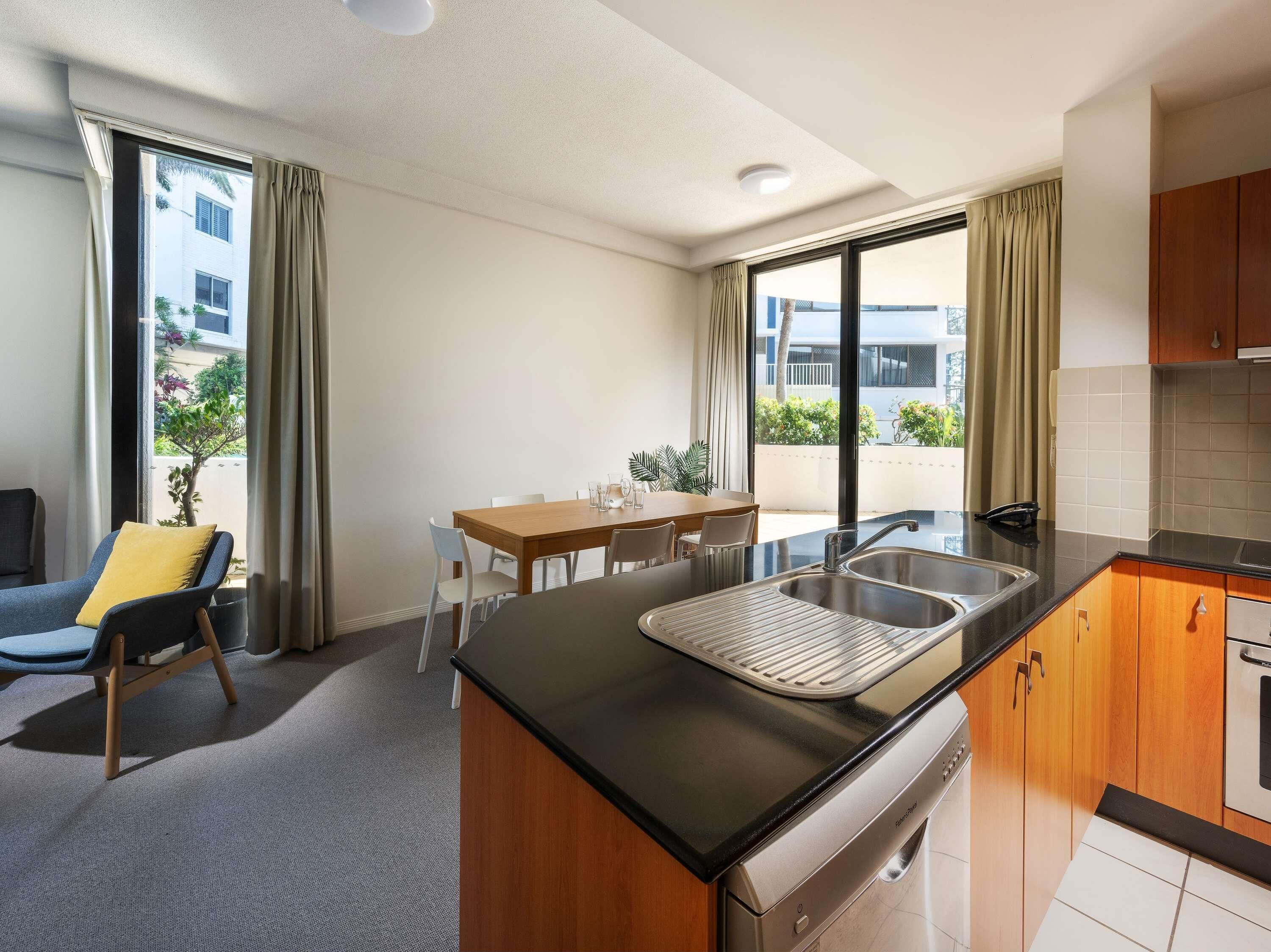 Apartamento, 2 habitaciones, vistas al jardín | Caja fuerte, sistema de insonorización, tabla de planchar con plancha