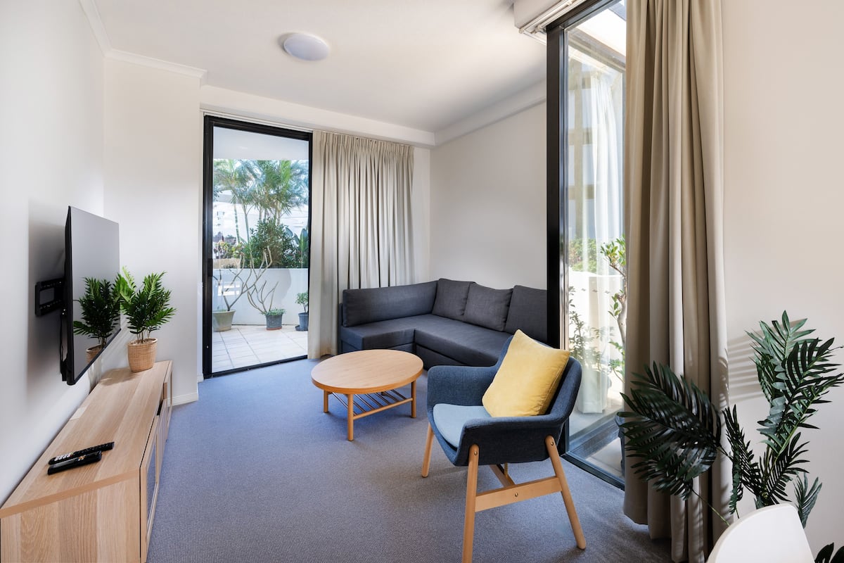 2 bedrooms, in-room safe, soundproofing, iron/ironing board