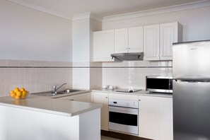 Zimmer, 1 Schlafzimmer, Stadtblick | Eigene Küche