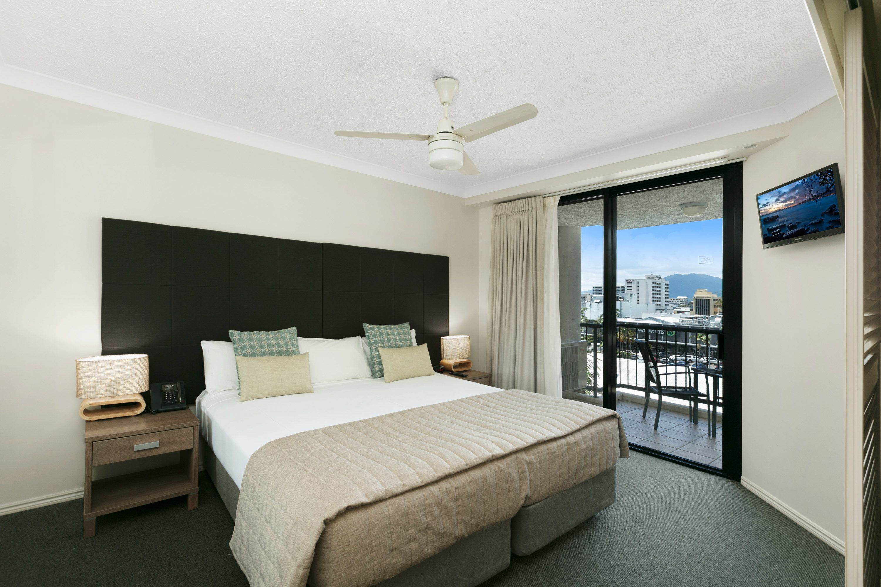 1 bedroom, in-room safe, iron/ironing board, wifi