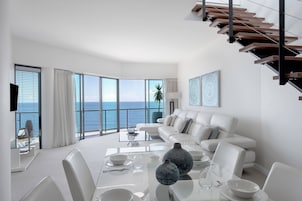 Penthouse, 2 Bedrooms | Iron/ironing board, cribs/infant beds, rollaway beds