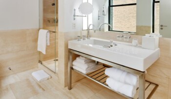 Superior Room, 1 Queen Bed | Bathroom | Designer toiletries, hair dryer, bathrobes, slippers at The Bryant Park Hotel