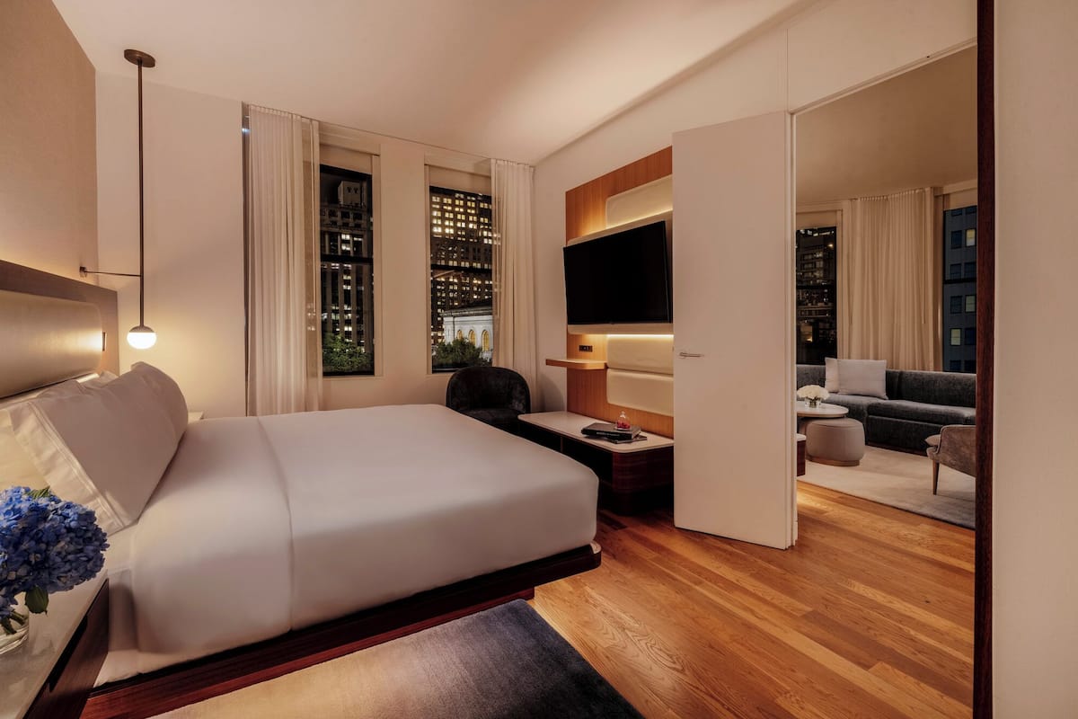 1 bedroom, premium bedding, minibar, in-room safe