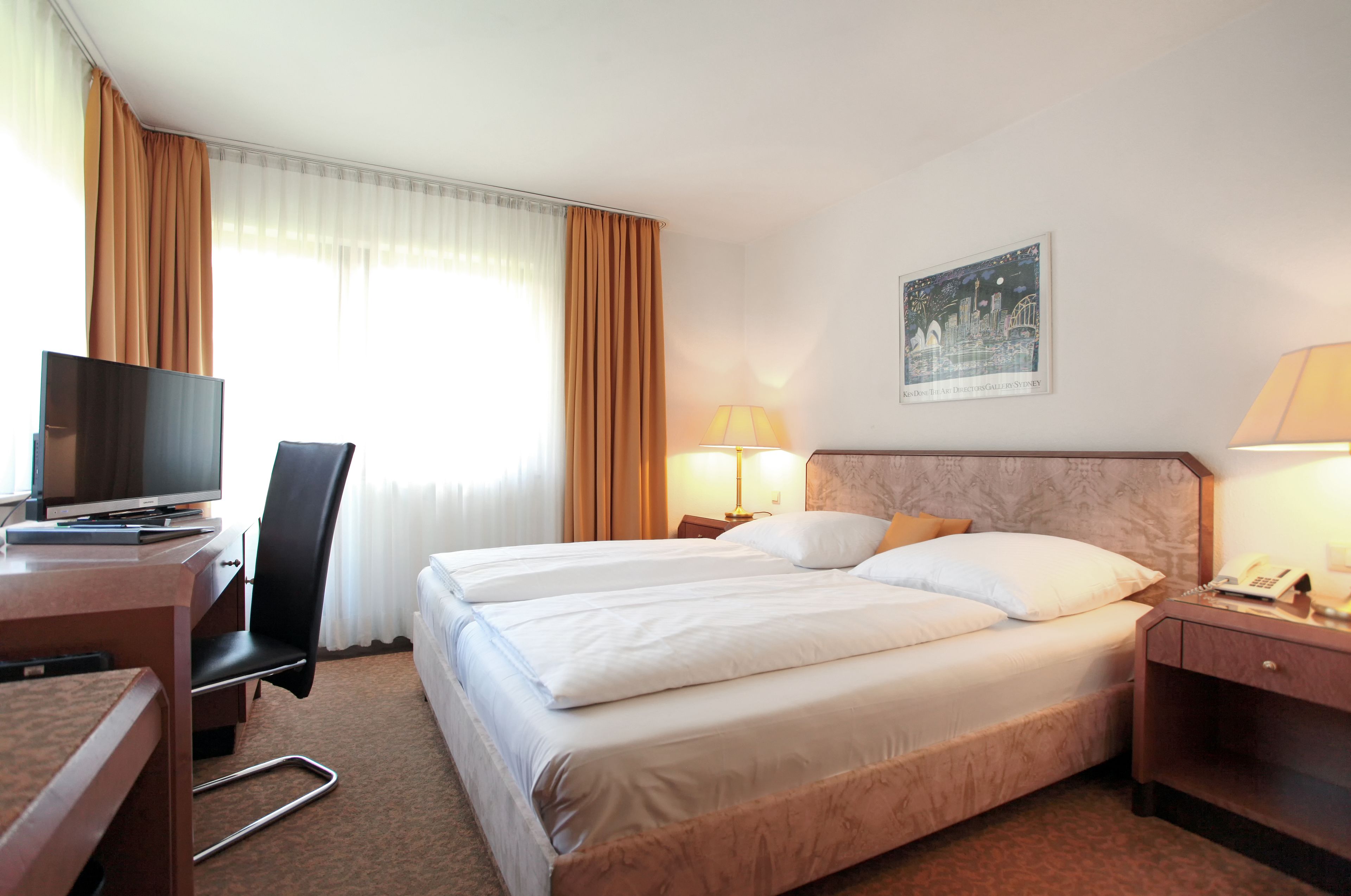 Classic-Doppelzimmer, 1 Queen-Bett | Minibar, Schreibtisch, laptopgeeigneter Arbeitsplatz