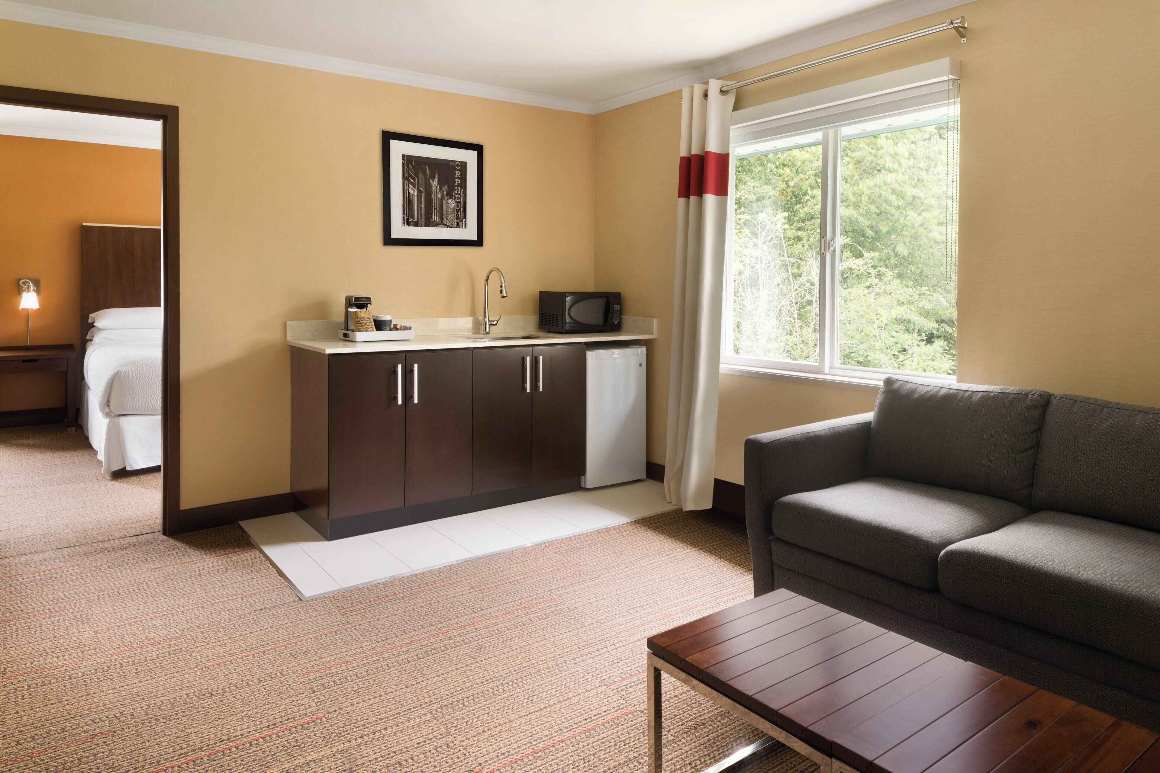 Foto - Four Points by Sheraton Surrey