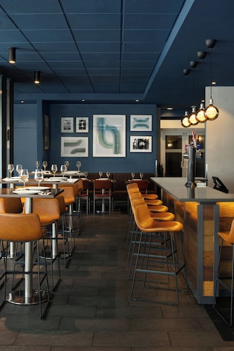 Four Points by Sheraton Surrey