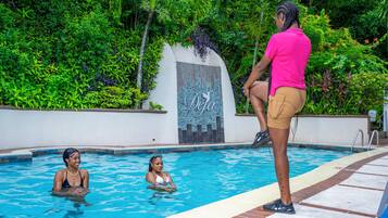 Alberca de natación o entrenamiento