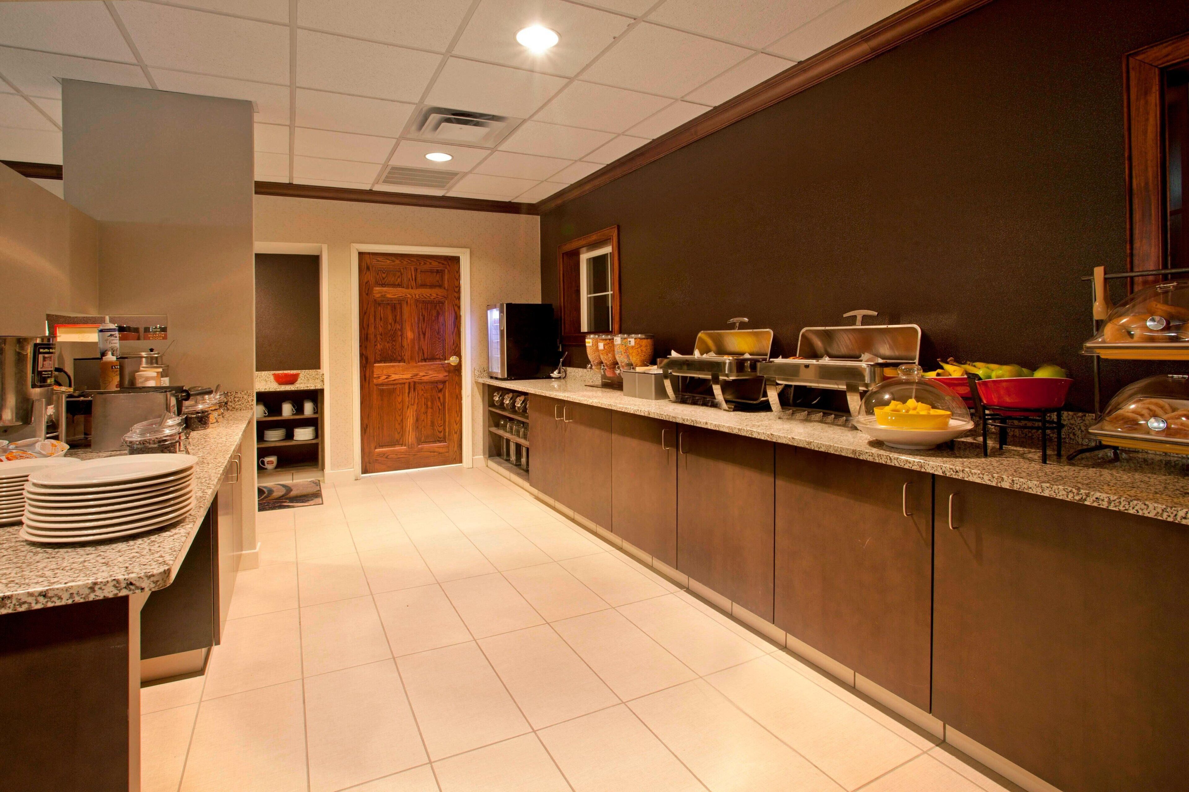 free daily continental breakfast