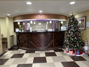 Reception - Quality Inn Des Moines North (Des Moines)