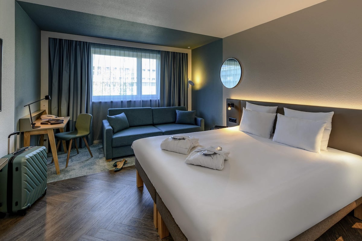 Superior-Zimmer, 1 Doppelbett und Schlafsofa