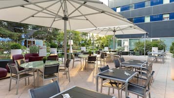 Frühstück, Mittagessen und Abendessen