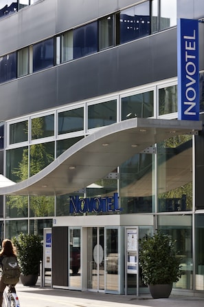 Porch - Novotel Zurich City West (Zürich)