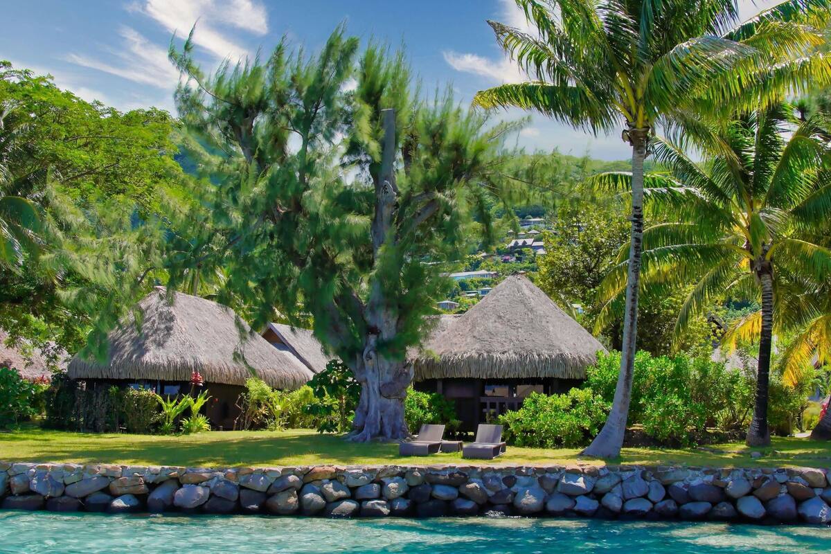 Villa superior, vistas al mar | Ropa de cama de alta calidad y colchones con acolchado adicional