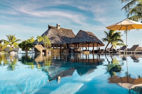 3 restaurantes, café da manhã, culinária regional. Hilton Moorea Lagoon Resort and Spa