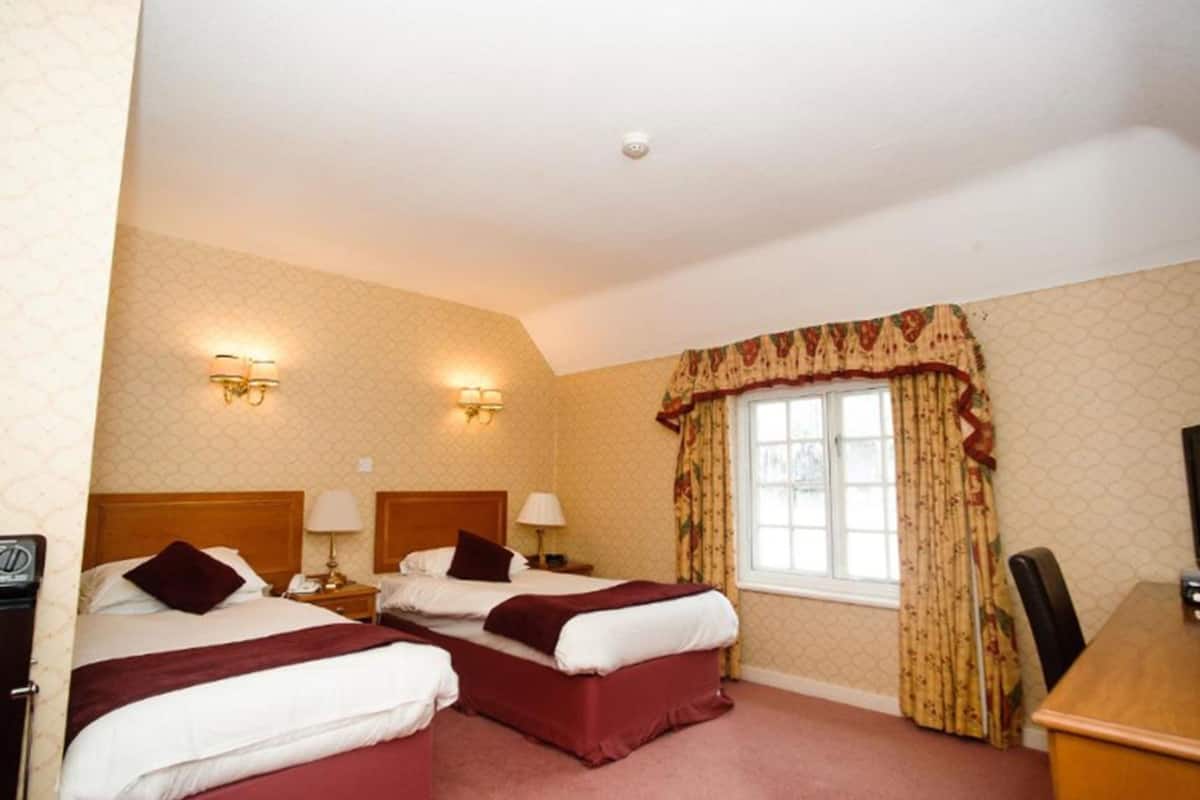 twin room | in-room safe, desk, iron/ironing board, free wifi