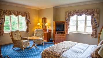 Kahden hengen superior-huone | Työpöytä, silitysrauta/-lauta, ilmainen Wi-Fi, vuodevaatteet