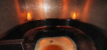Body treatments, aromatherapy, hot stone massages, deep-tissue massages