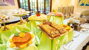 Petit déjeuner buffet compris tous les jours