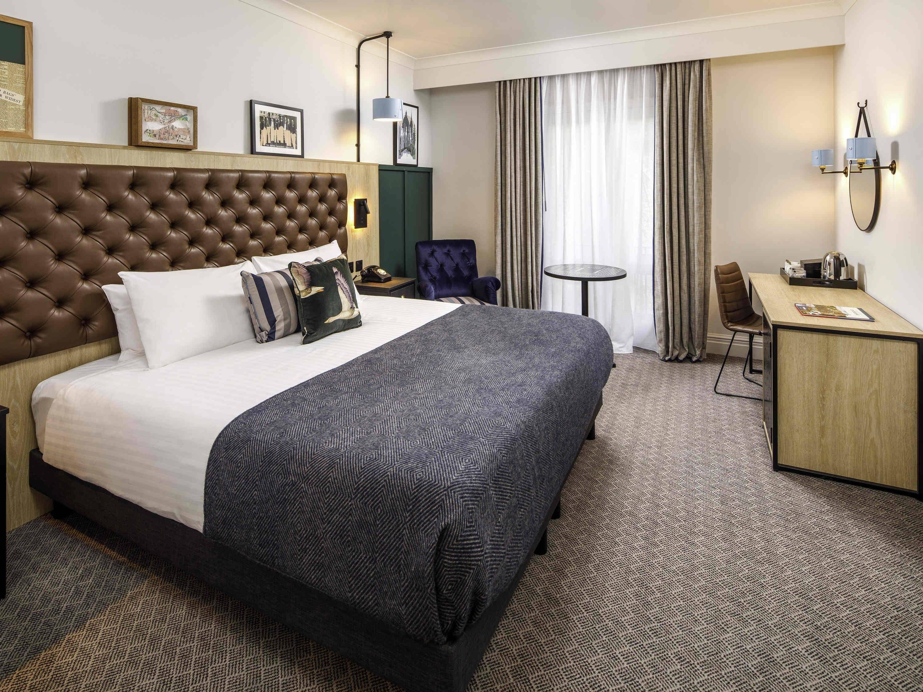 Classic Room, 1 Double Bed | Desk, laptop workspace, blackout curtains, iron/ironing board