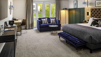 Privilege, Family Room, 1 Double Bed with Sofa bed | Desk, laptop workspace, blackout curtains, iron/ironing board