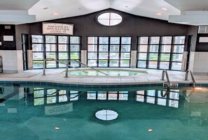 Una piscina techada